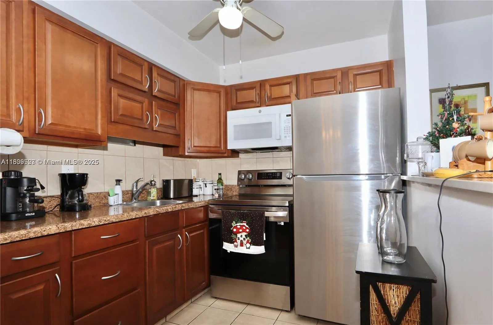 900 SW 11th Ave, #C
