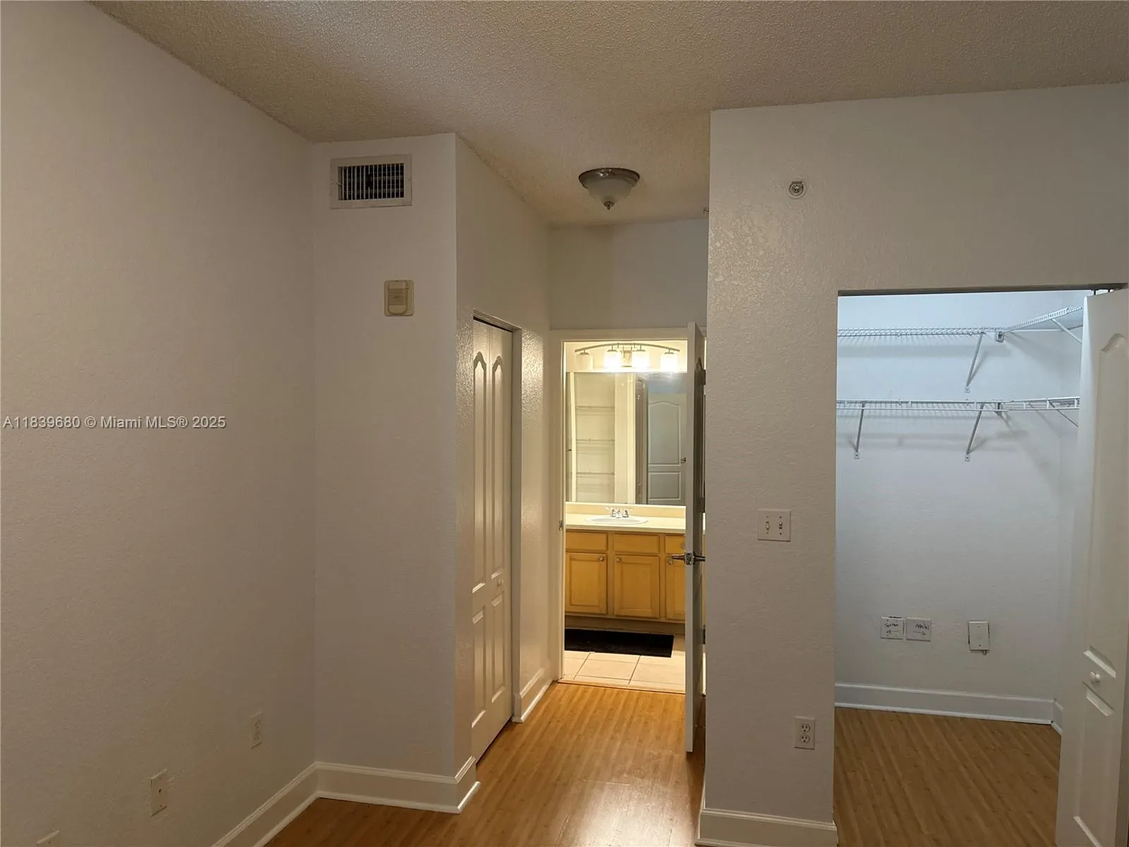 6001 SW 70th St, #304