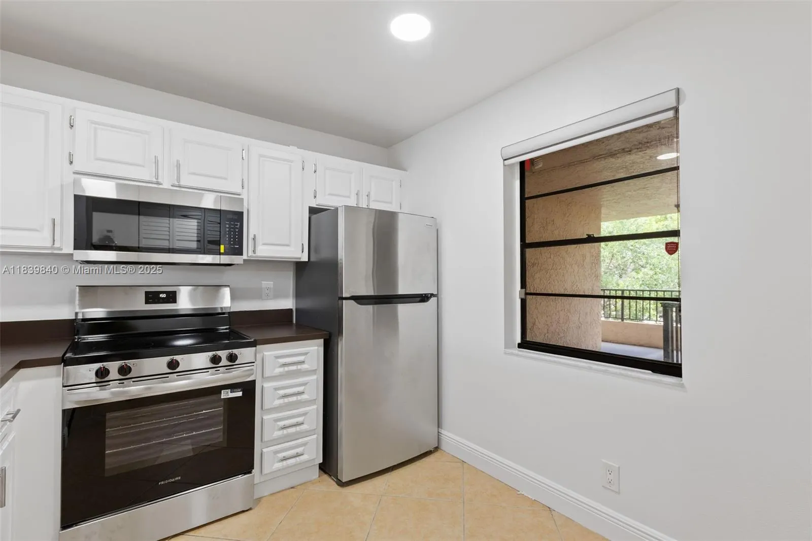 10501 W Broward Blvd, #407