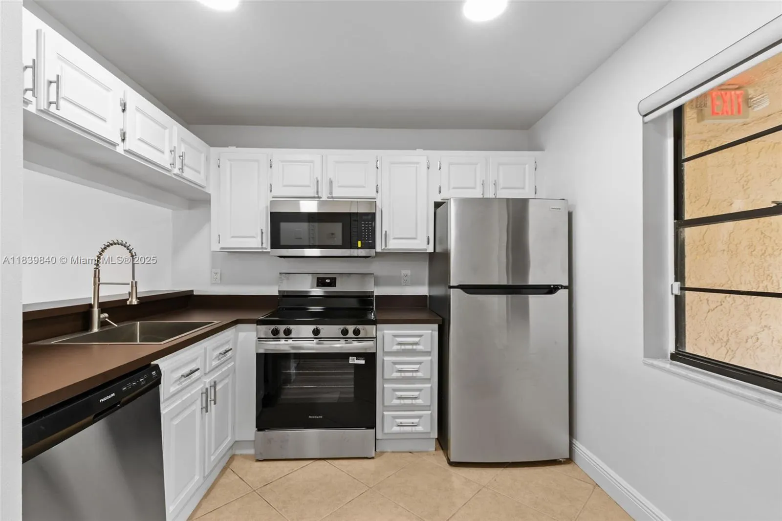 10501 W Broward Blvd, #407