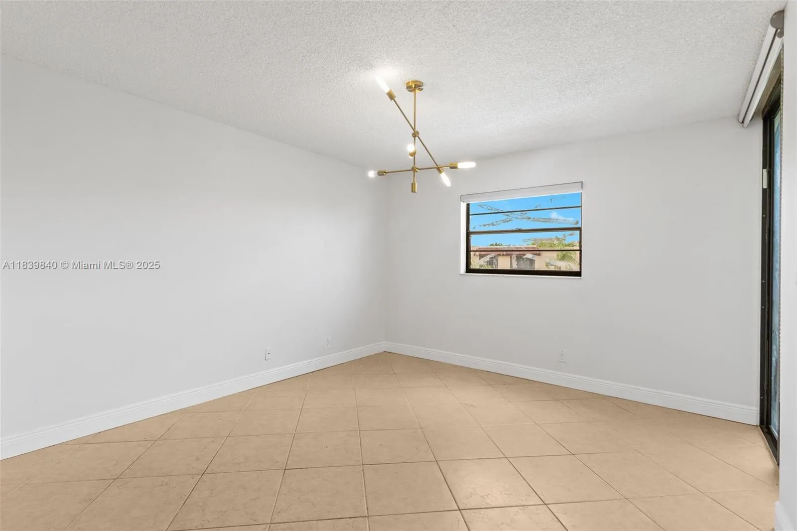 10501 W Broward Blvd, #407