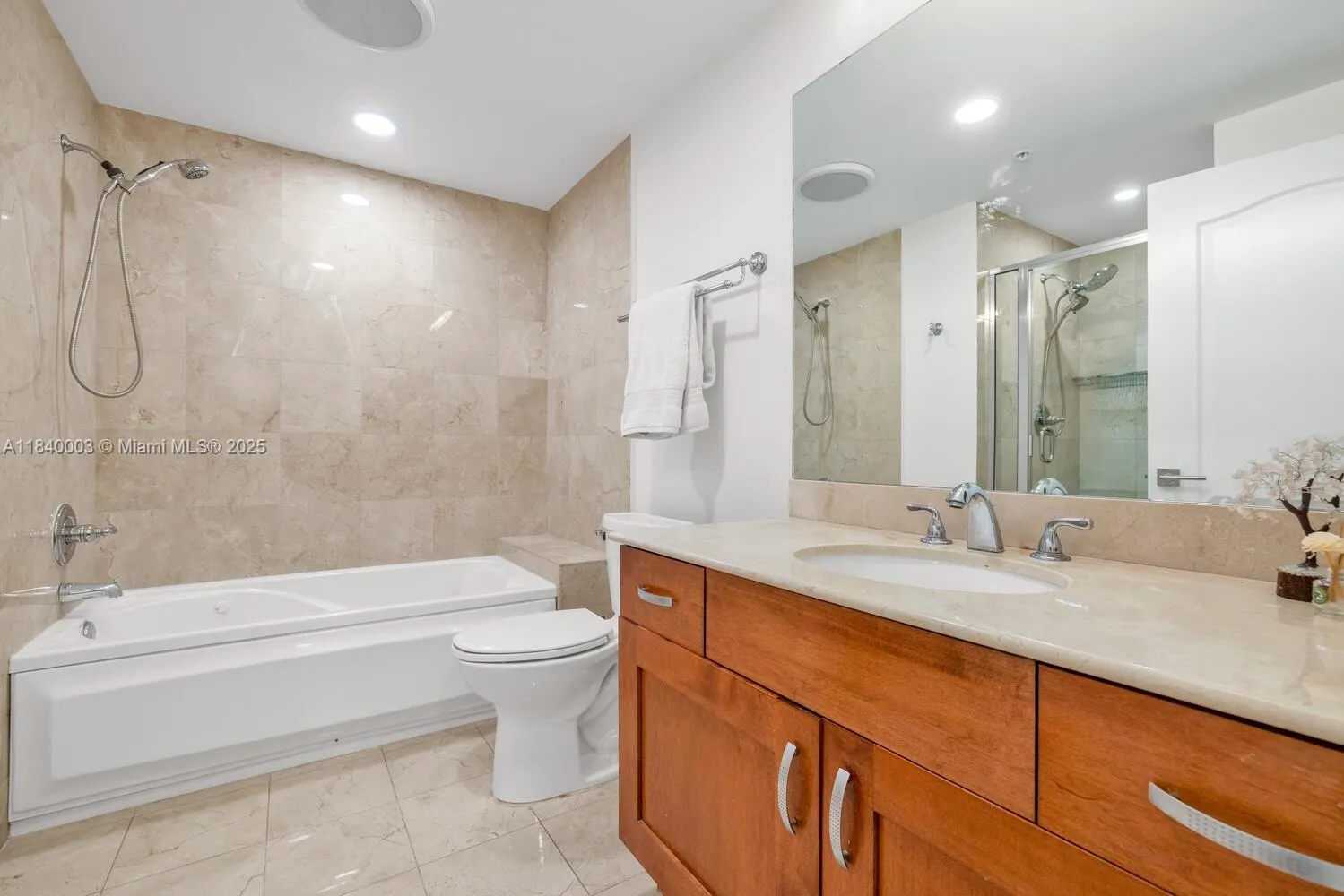 20 Calabria Ave, #505