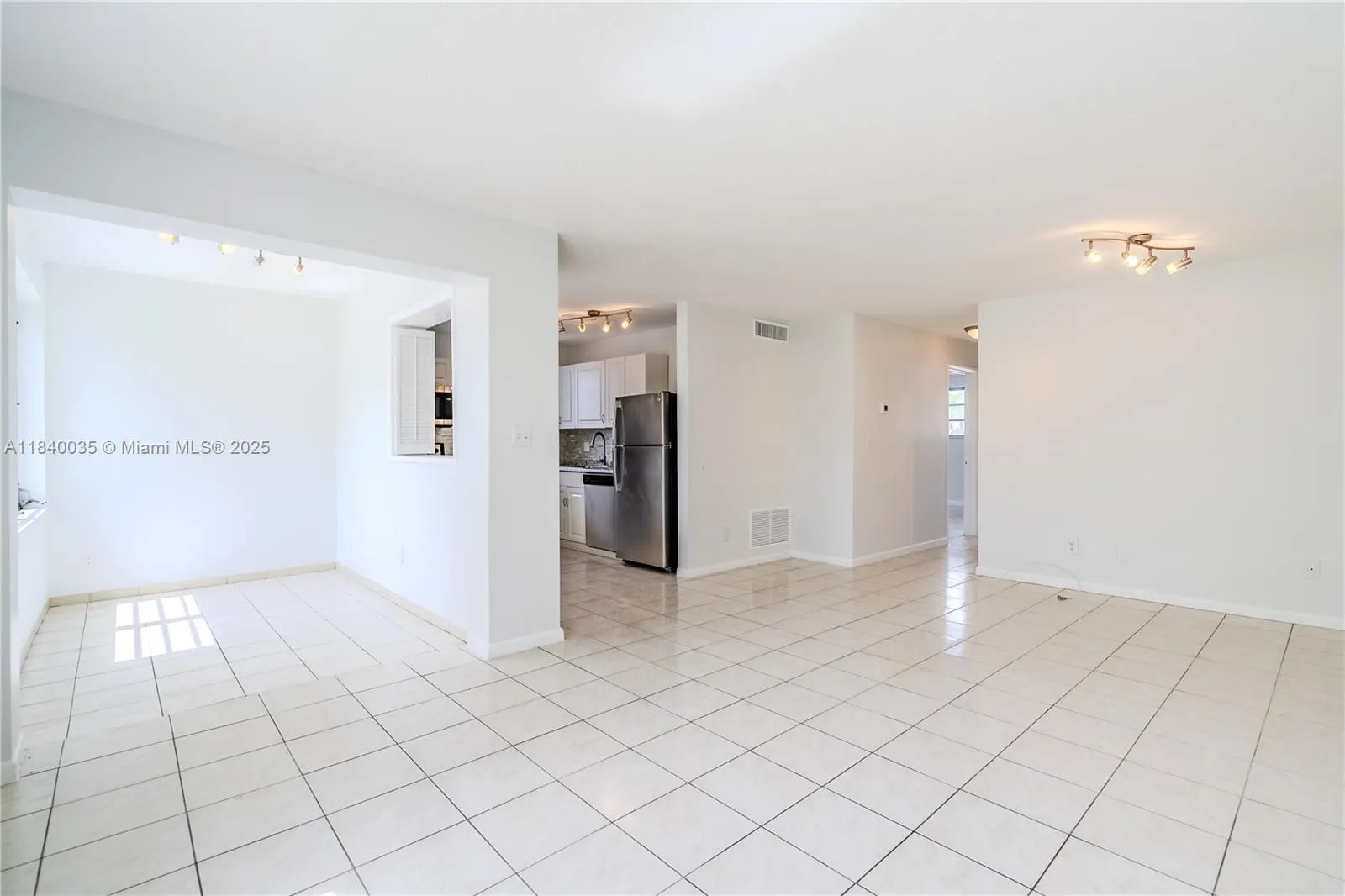 421 NE 1st St, #101