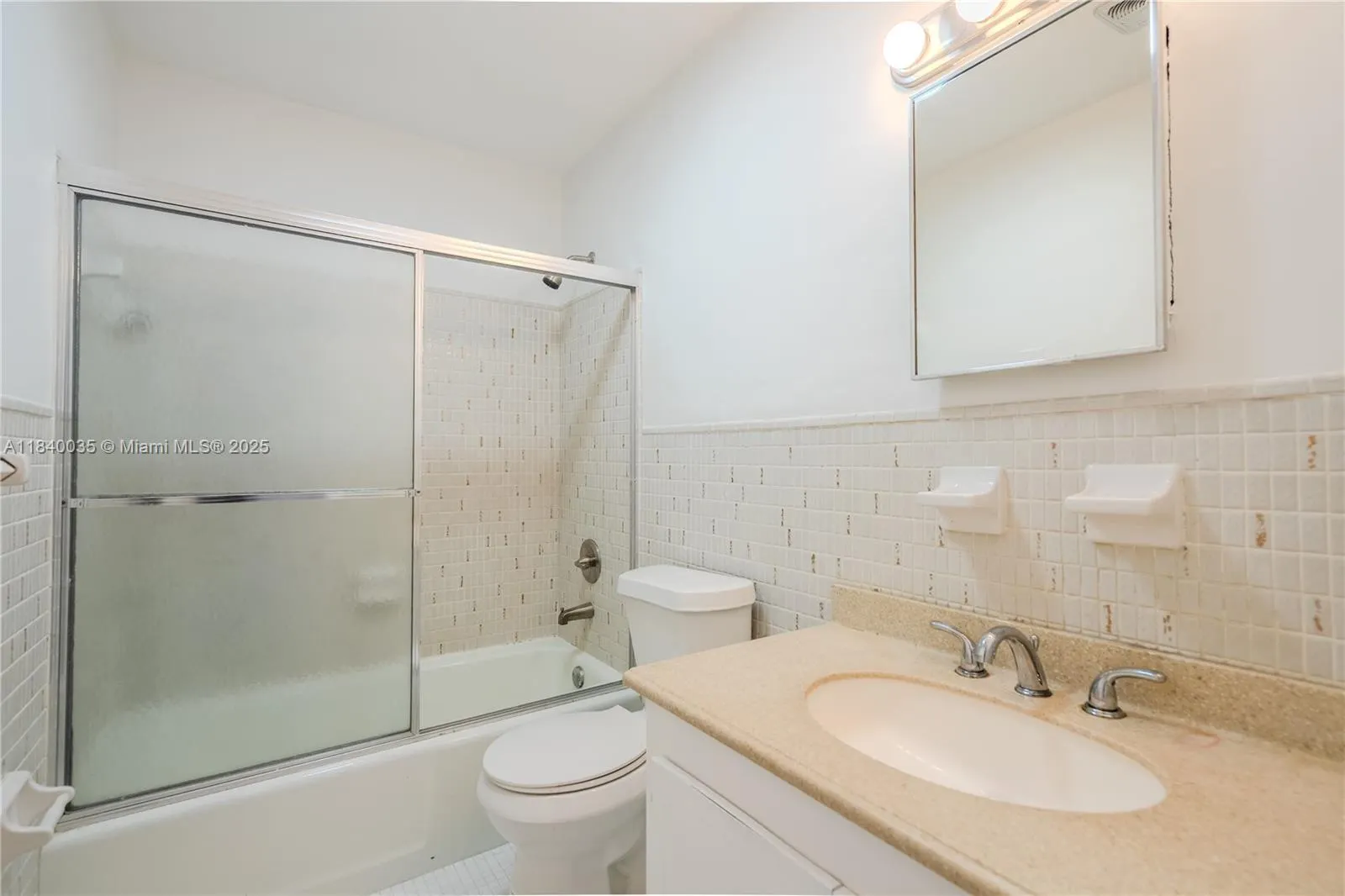 421 NE 1st St, #101