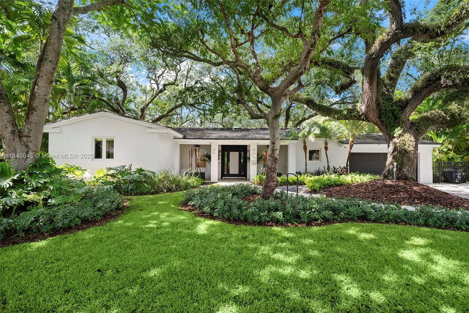 160 W Sunrise Ave