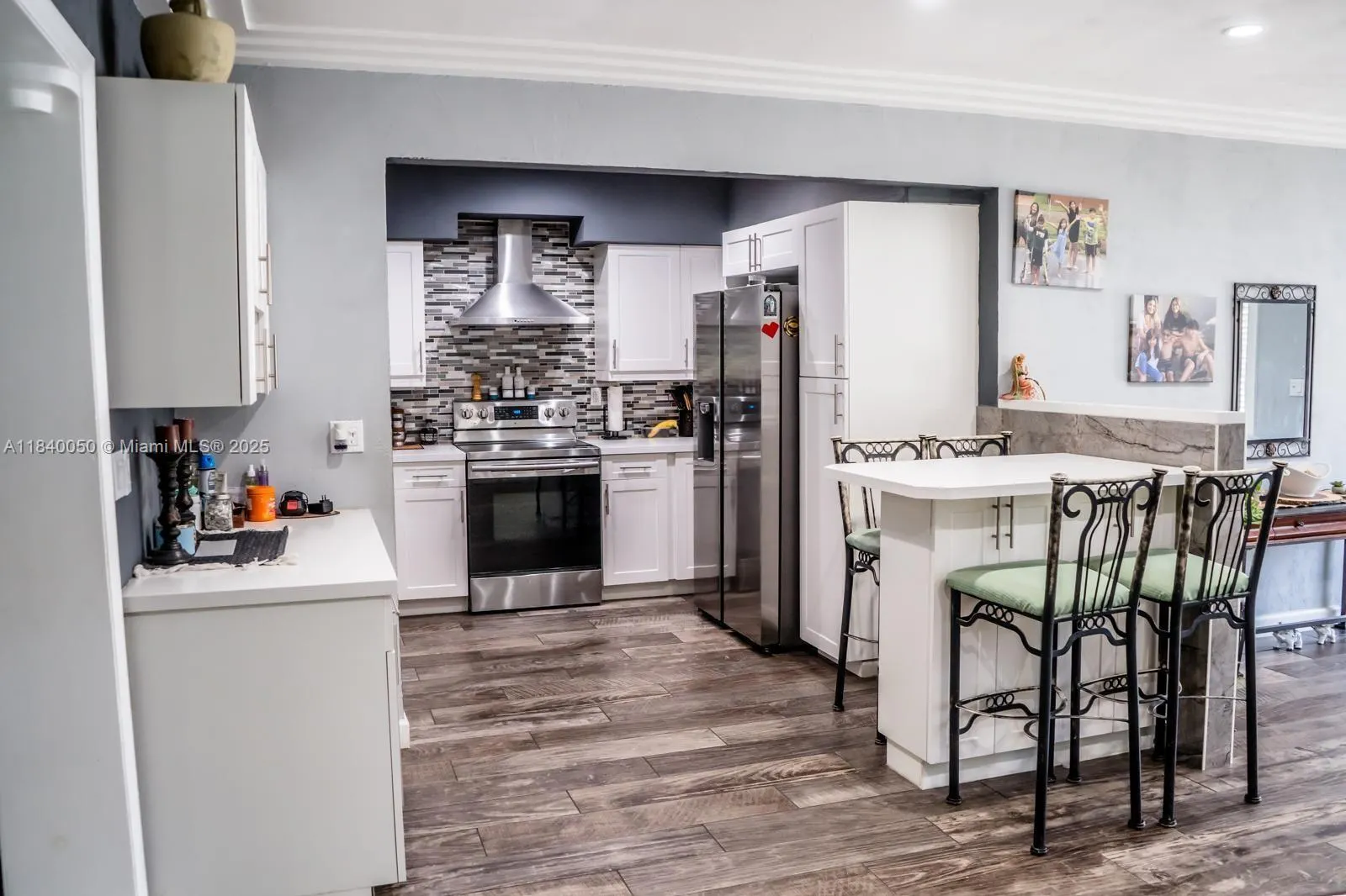 1004 NE 151st Ter