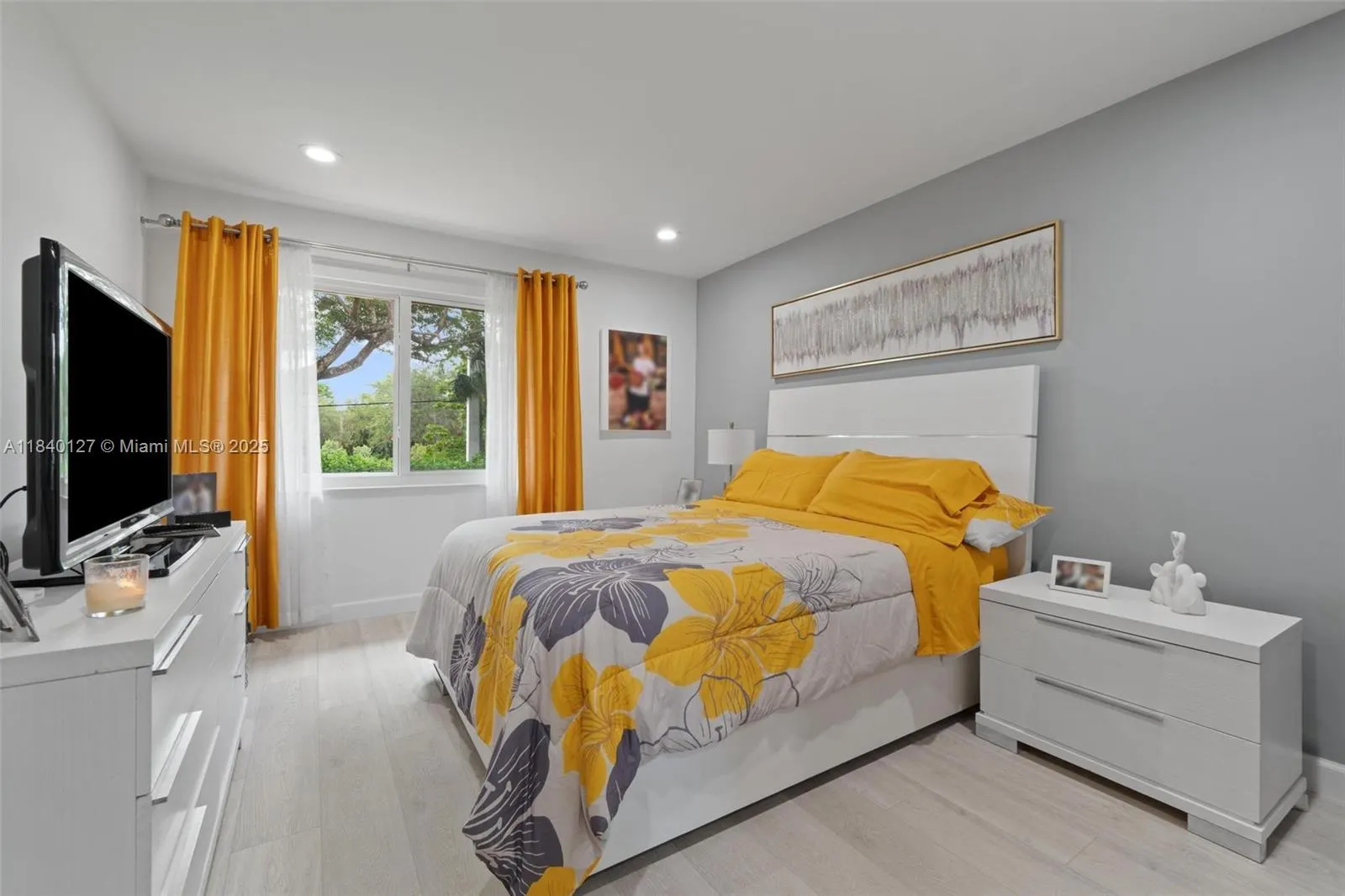 6348 Walk Cir