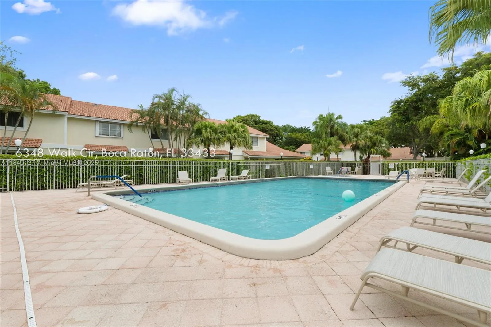 6348 Walk Cir