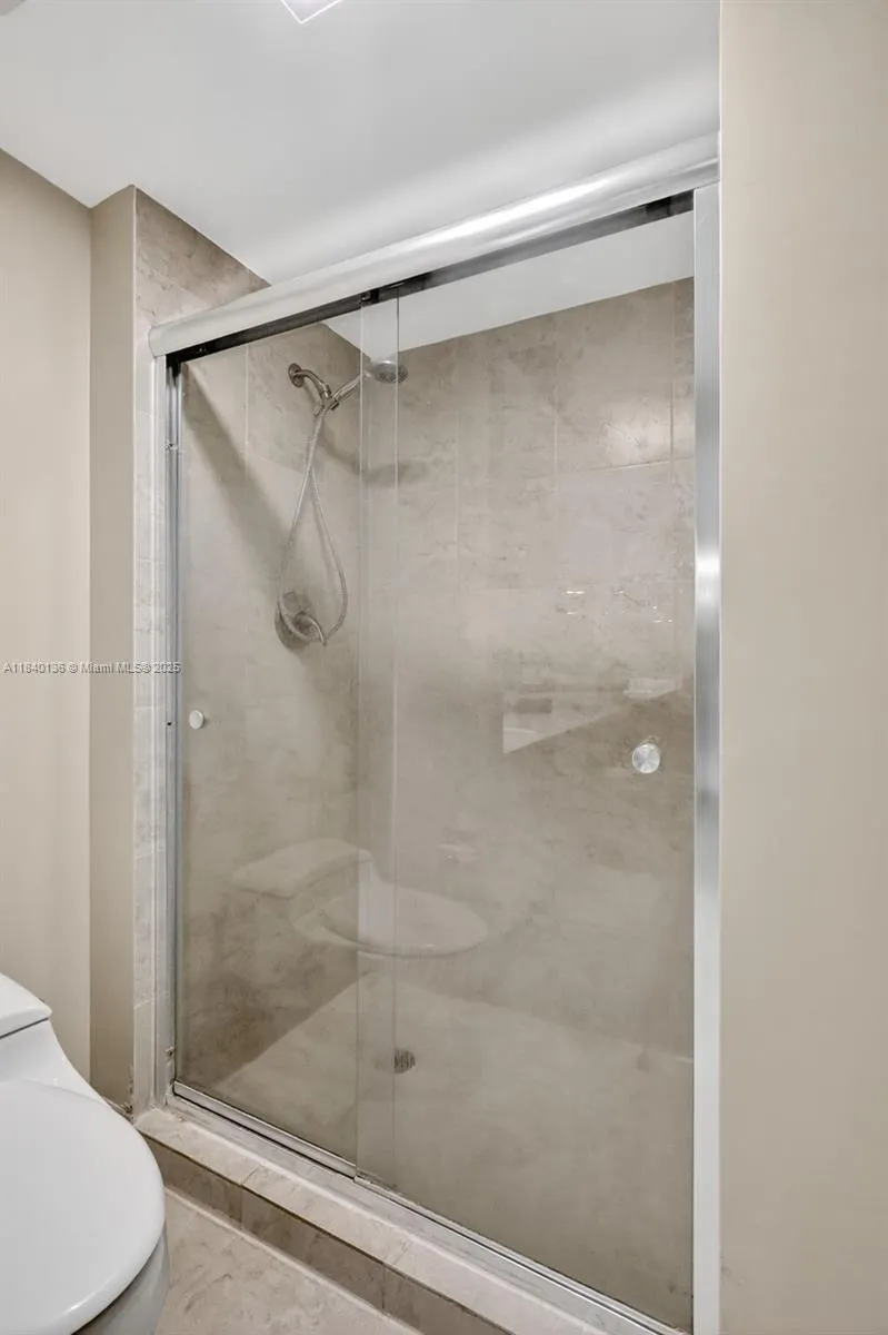 20185 E Country Club Dr, #1405