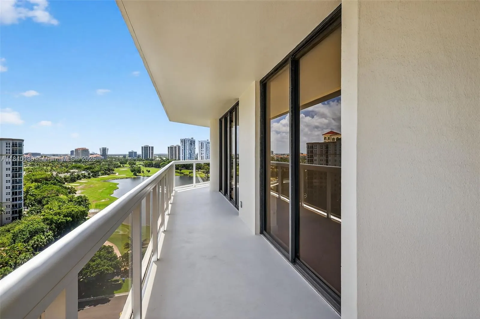 20185 E Country Club Dr, #1405