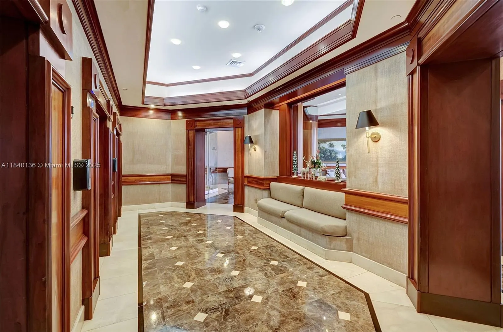 20185 E Country Club Dr, #1405