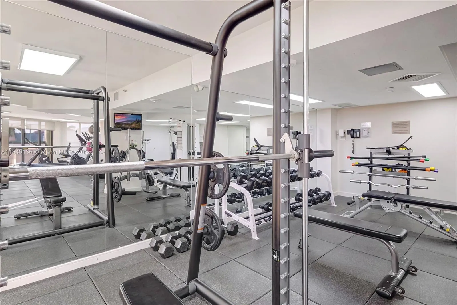 20185 E Country Club Dr, #1405
