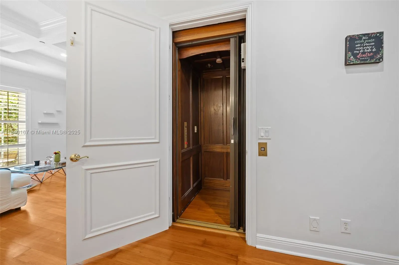 400 NE 69th Cir