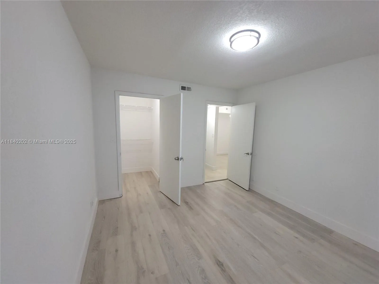 5740 Rock Island Rd, #278