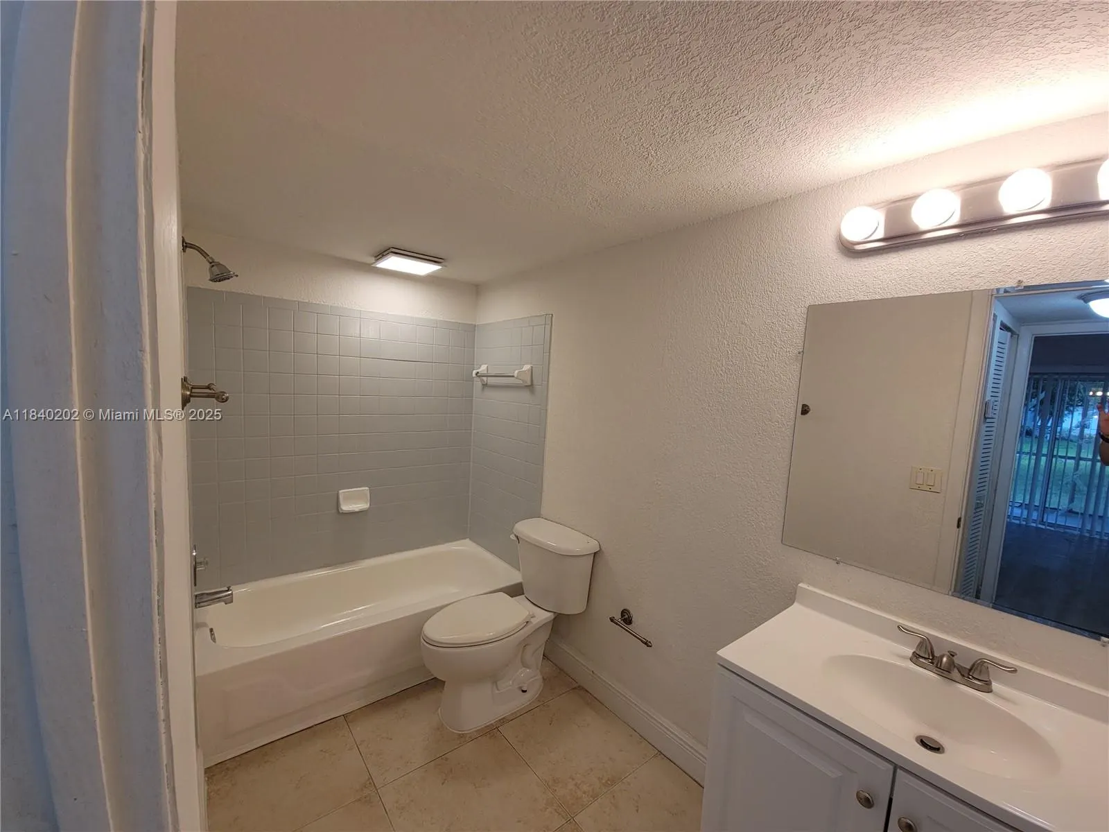 5740 Rock Island Rd, #278