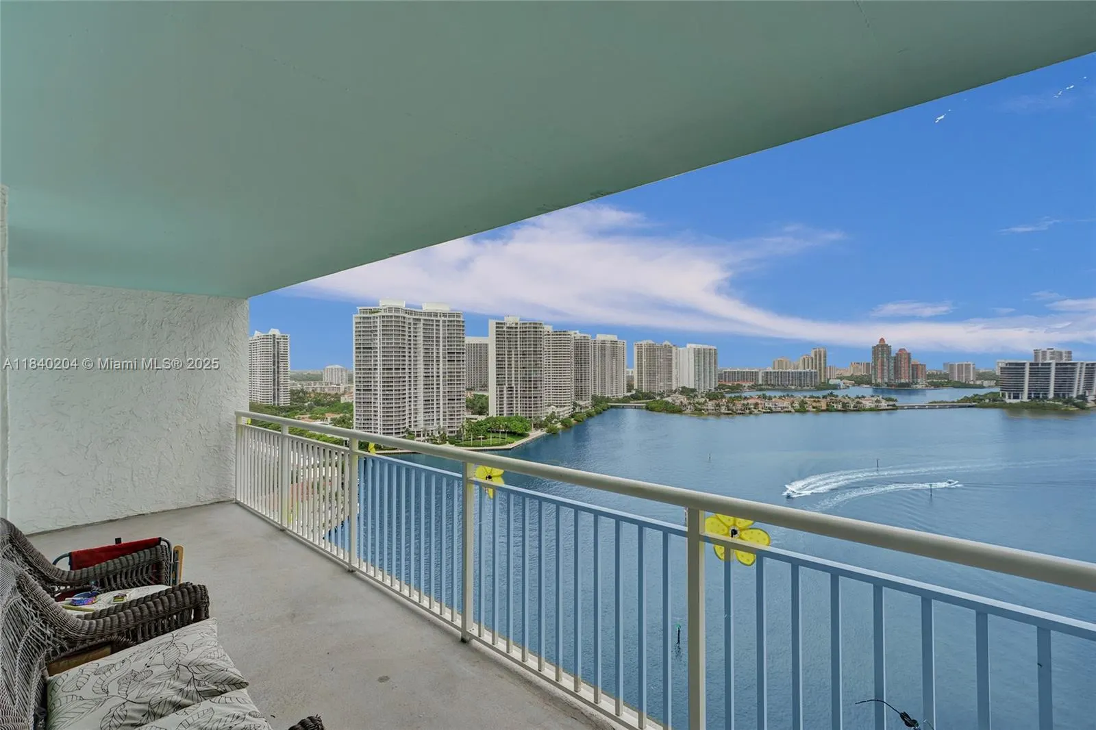 301 174th St, #2201