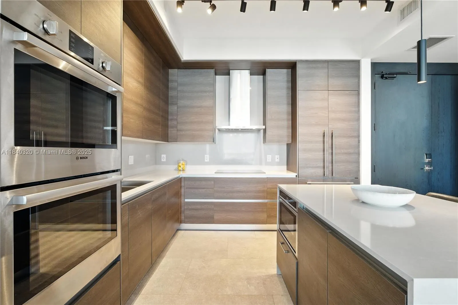 301 Altara Ave, #UPH1012