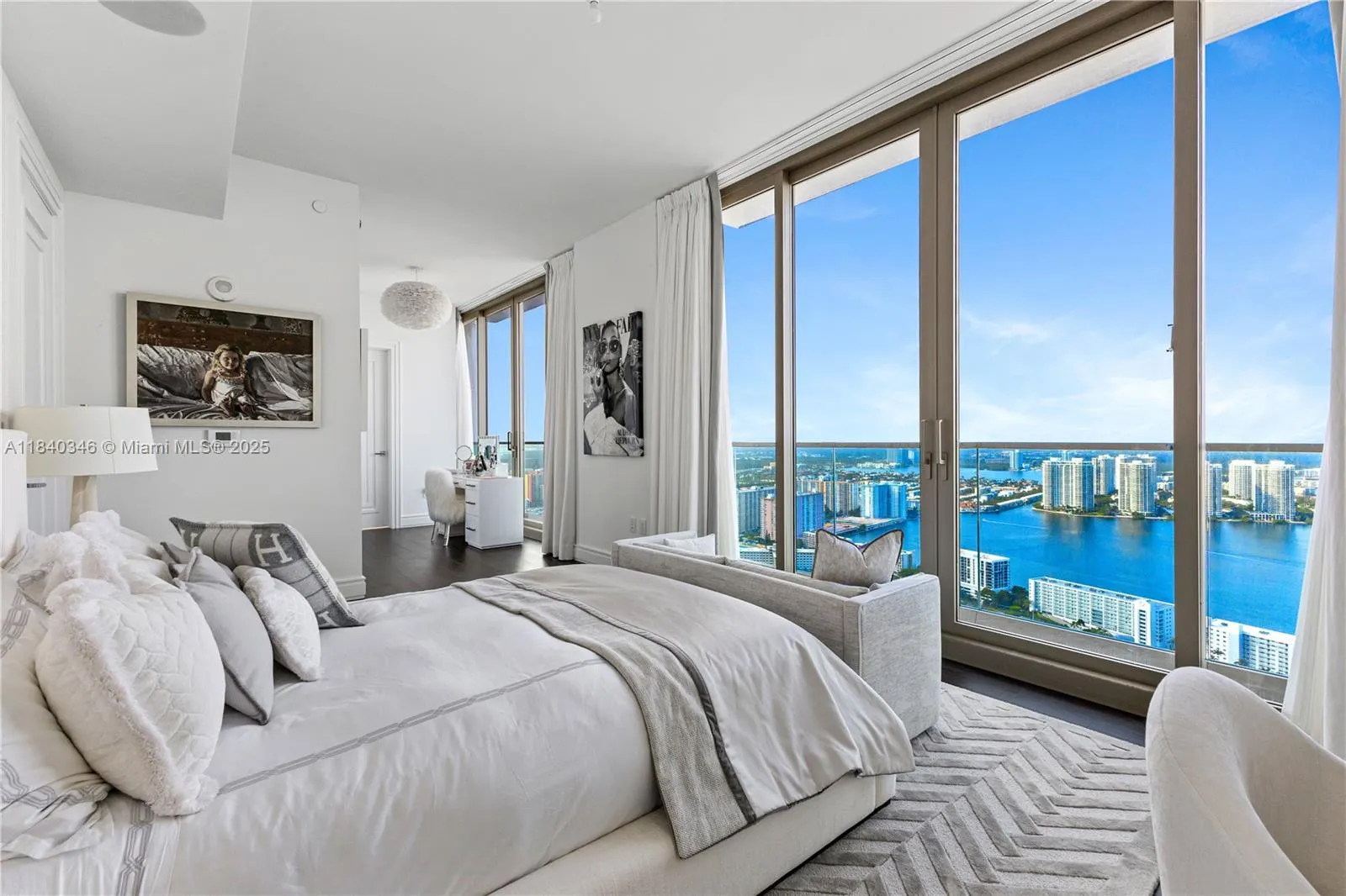 17901 Collins Ave, #TS4205