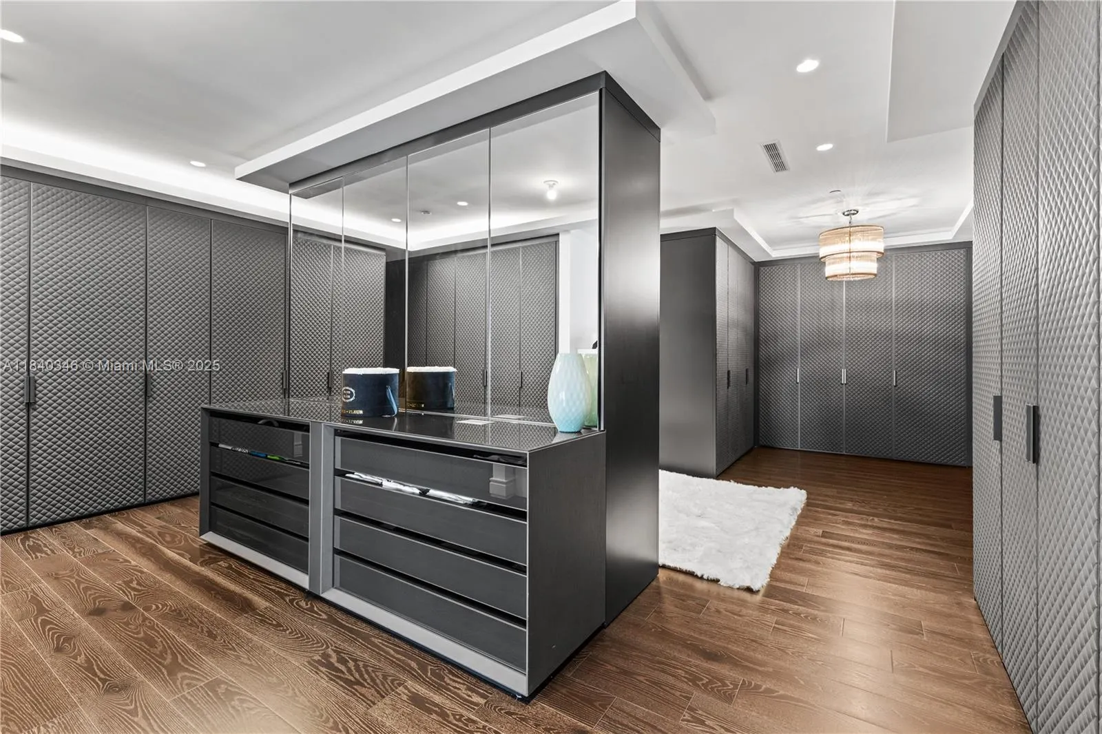 17901 Collins Ave, #TS4205
