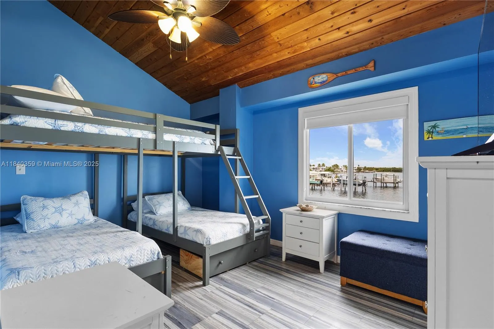 31 Avenue F