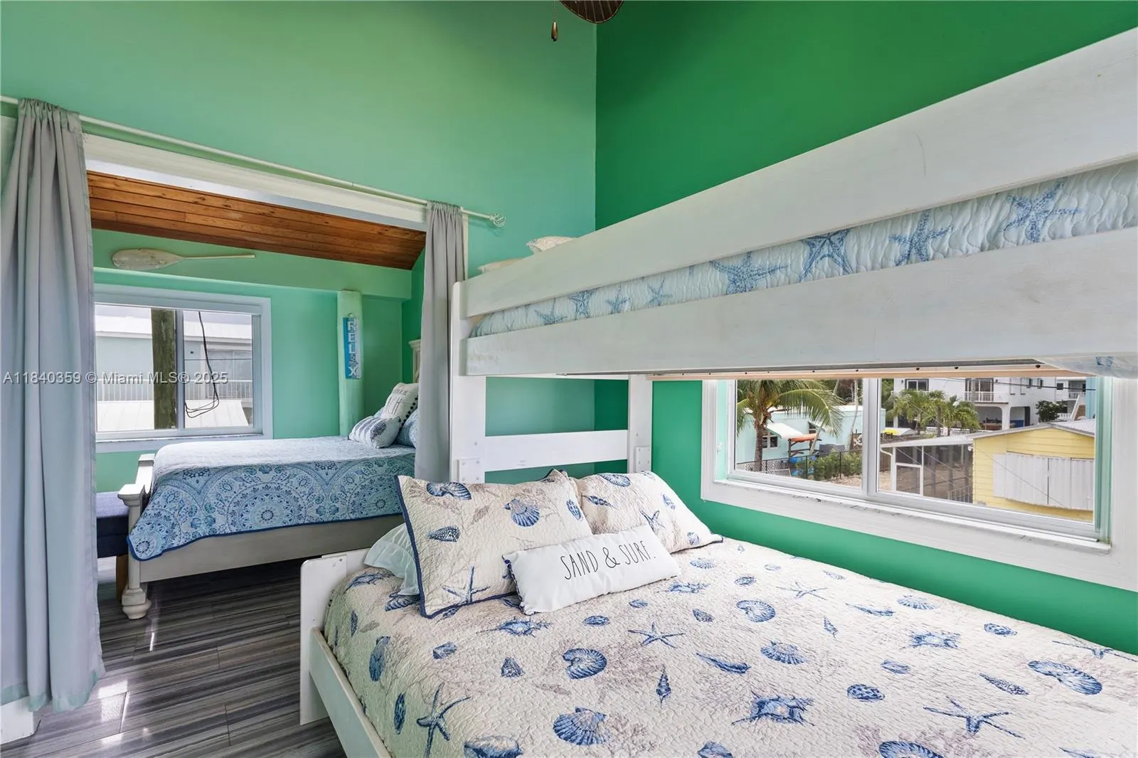 31 Avenue F
