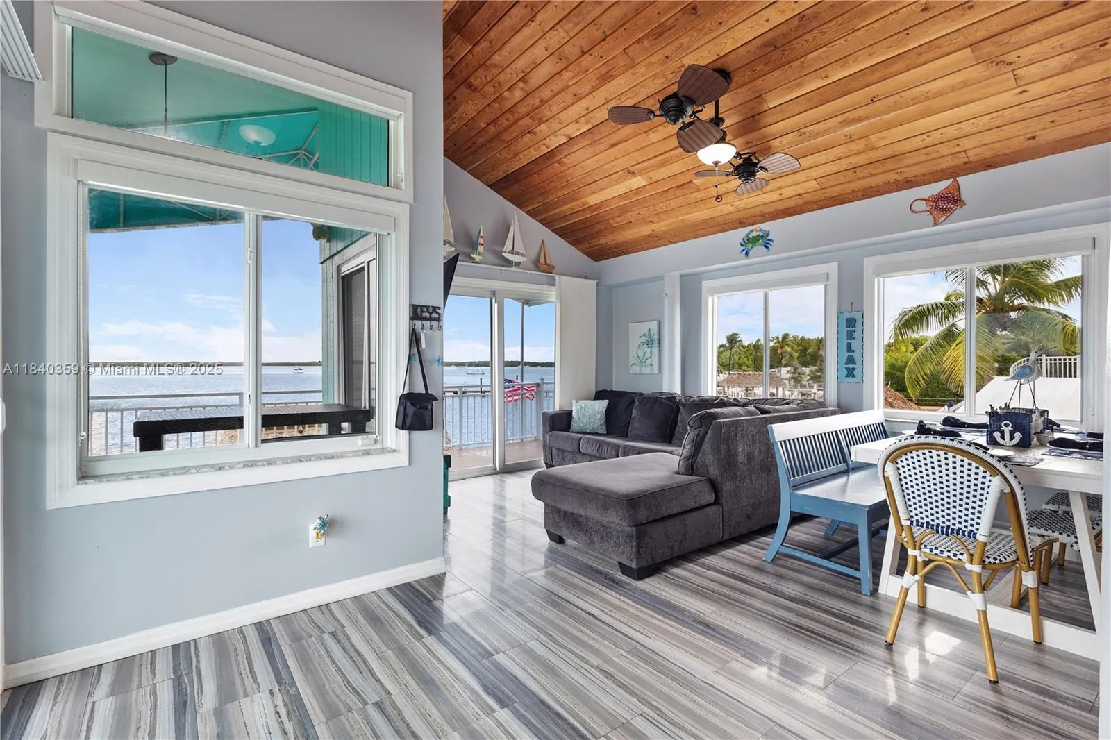 31 Avenue F