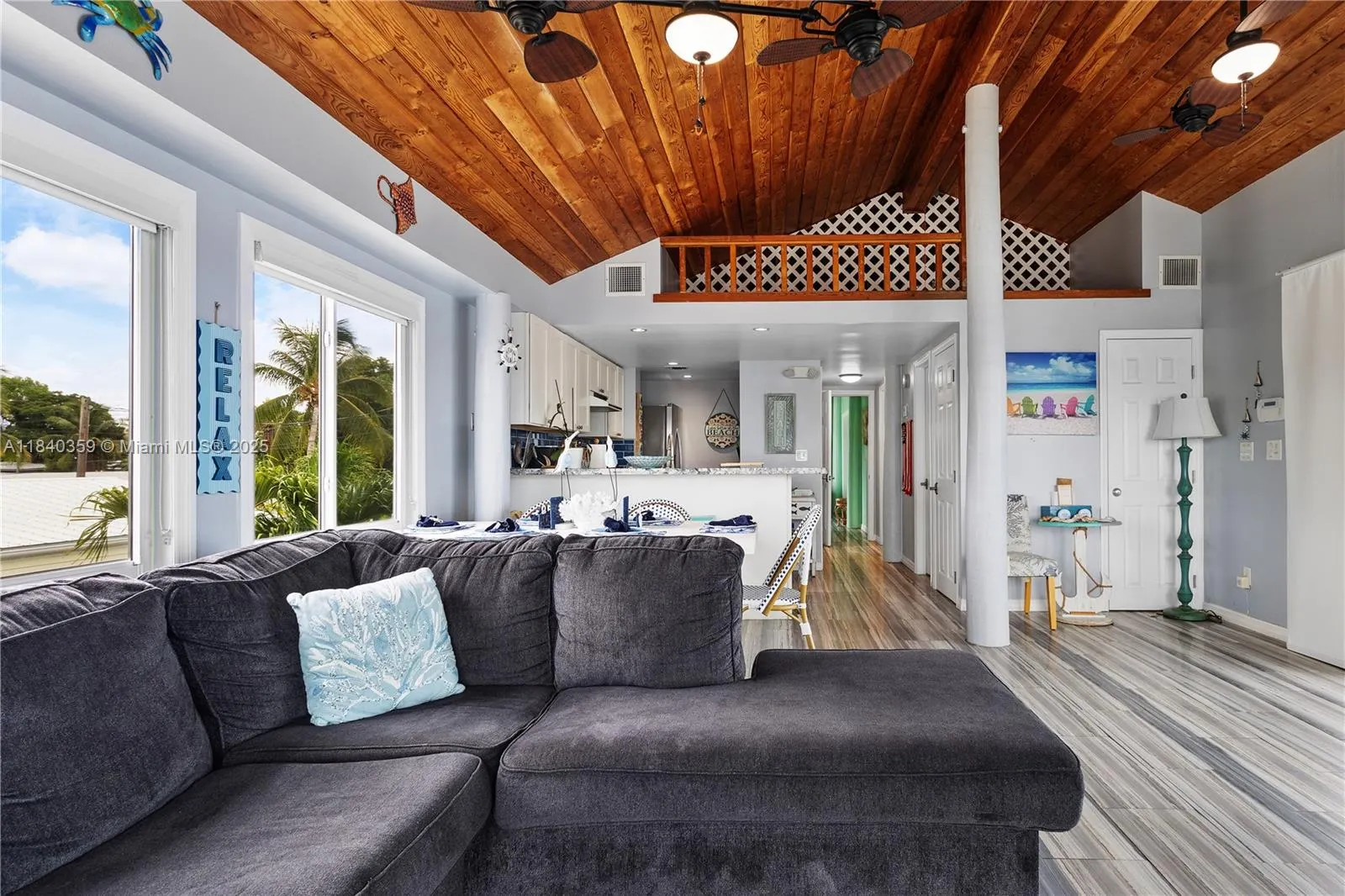 31 Avenue F