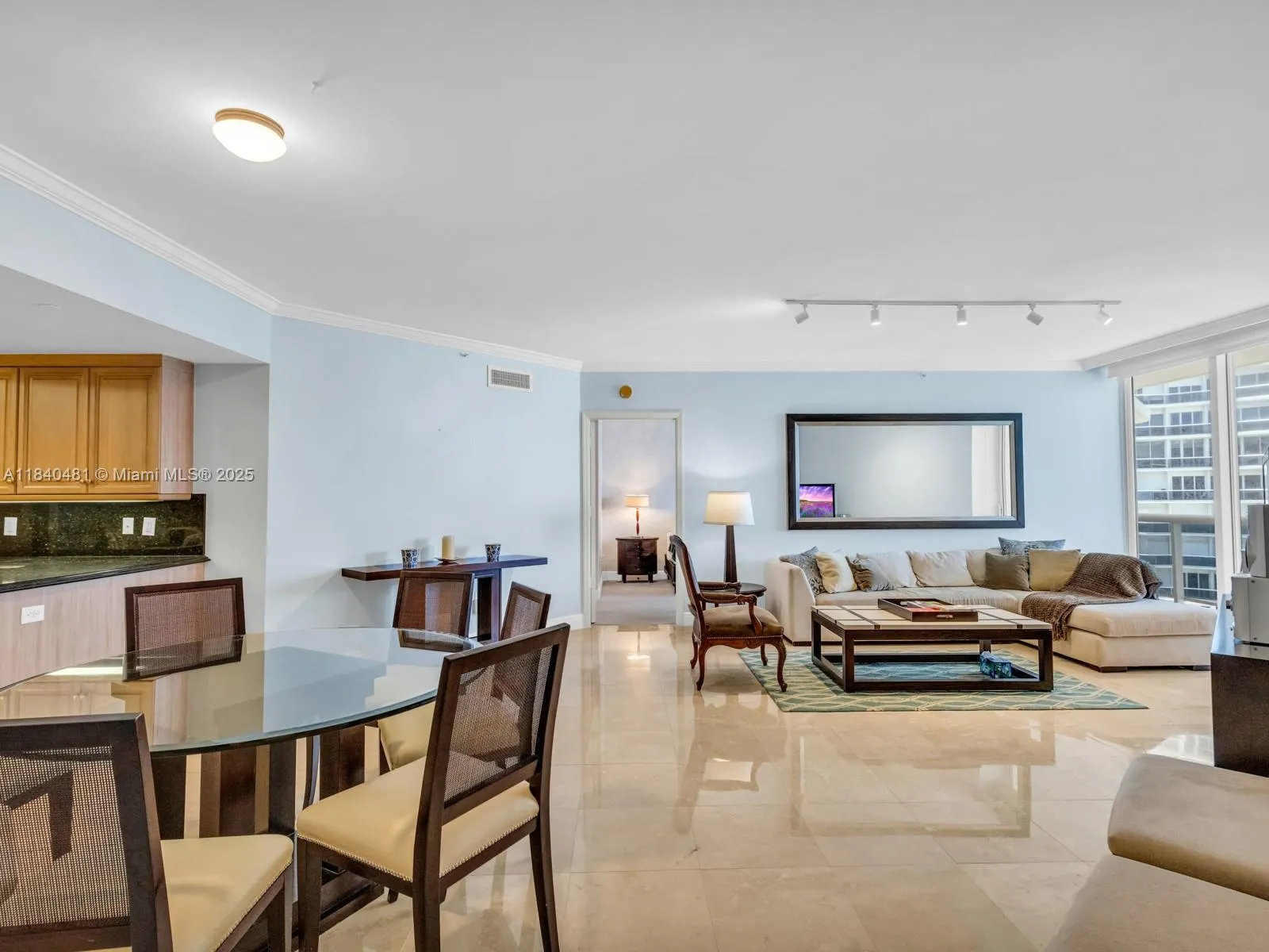 9595 Collins Ave, #N1009