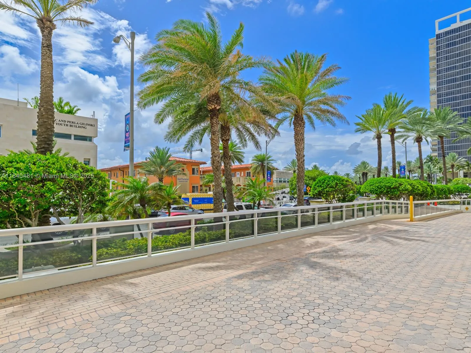 9595 Collins Ave, #N1009