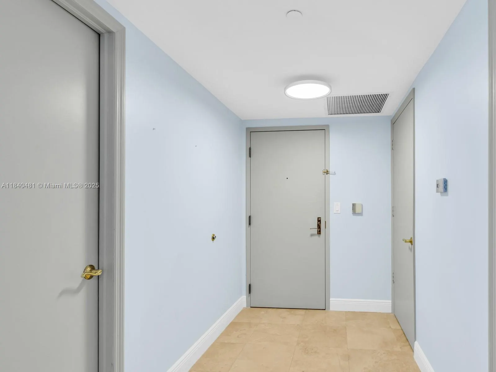 9595 Collins Ave, #N1009