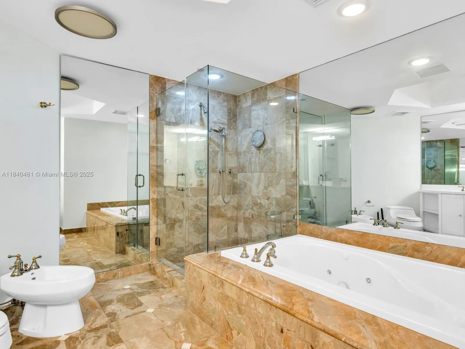 9595 Collins Ave, #N1009