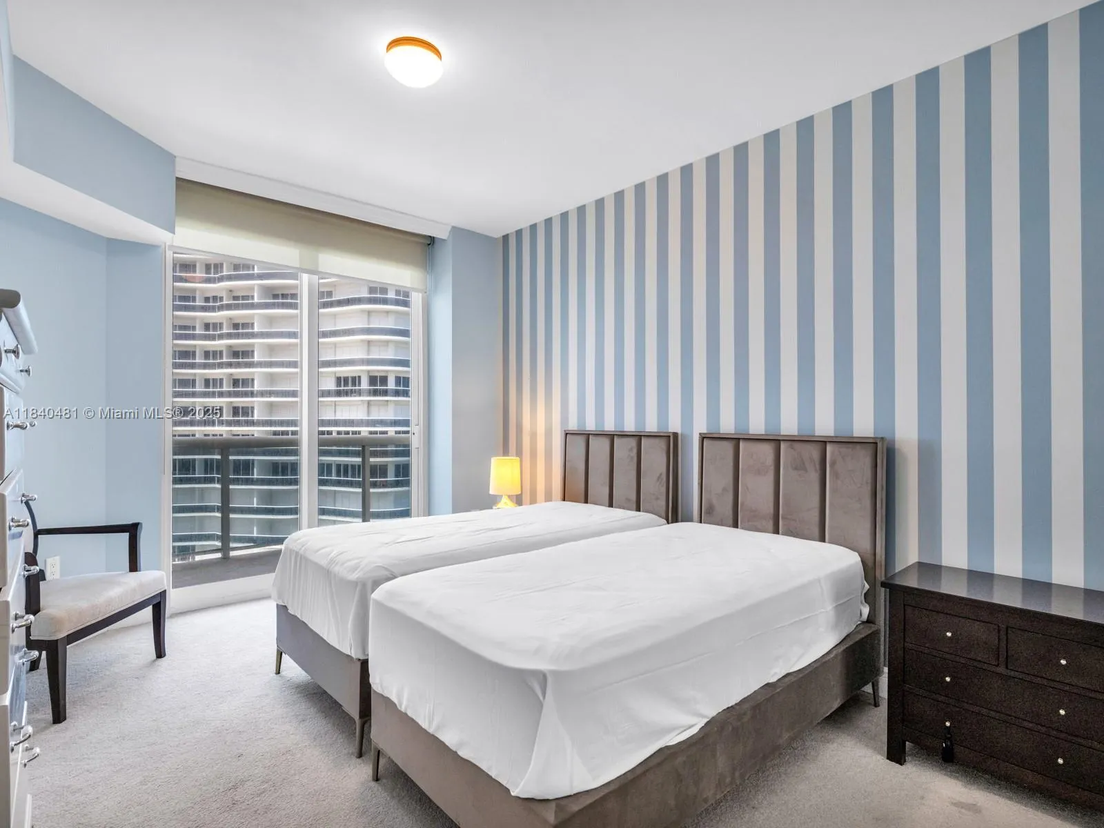 9595 Collins Ave, #N1009