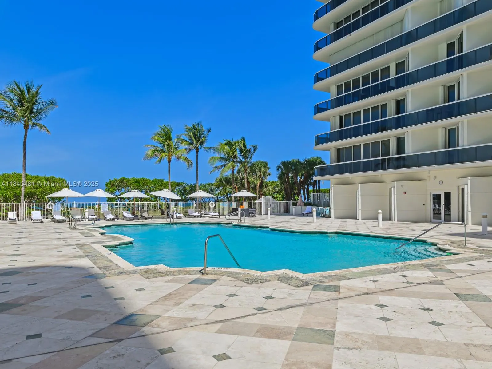 9595 Collins Ave, #N1009