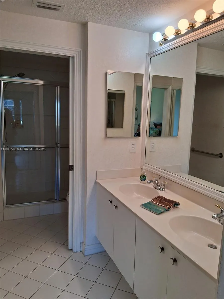 7635 Southampton Ter, #105