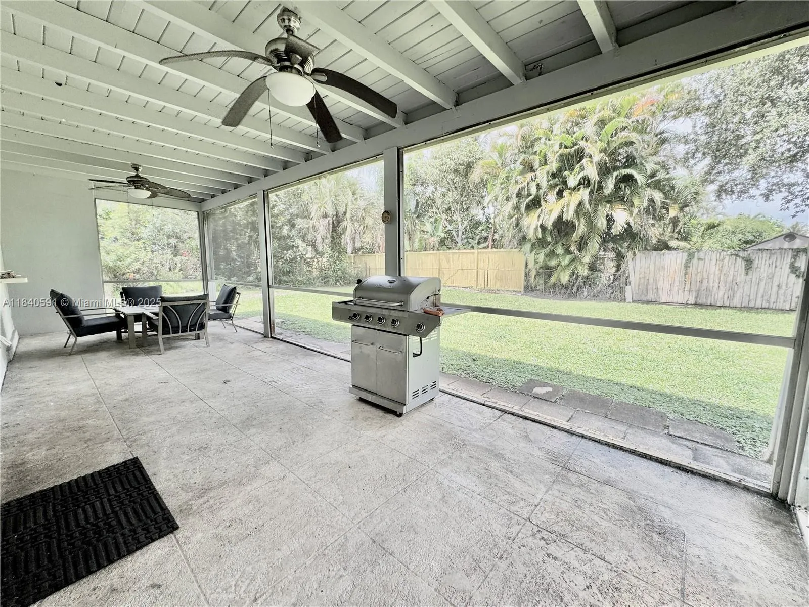 161 NW 46th Ter