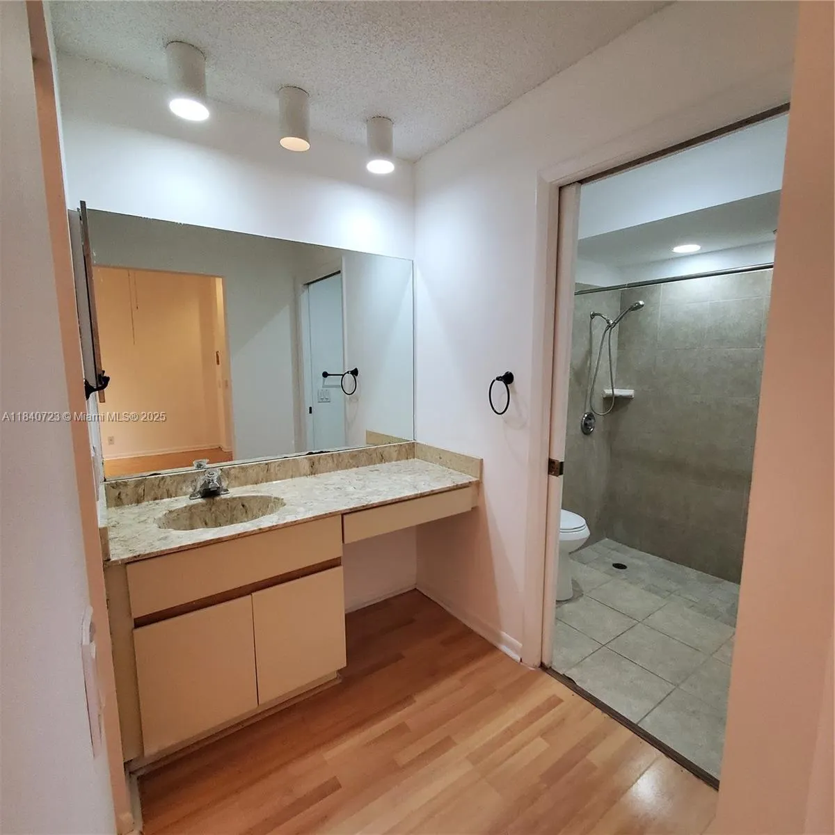 2159 Baton Rouge