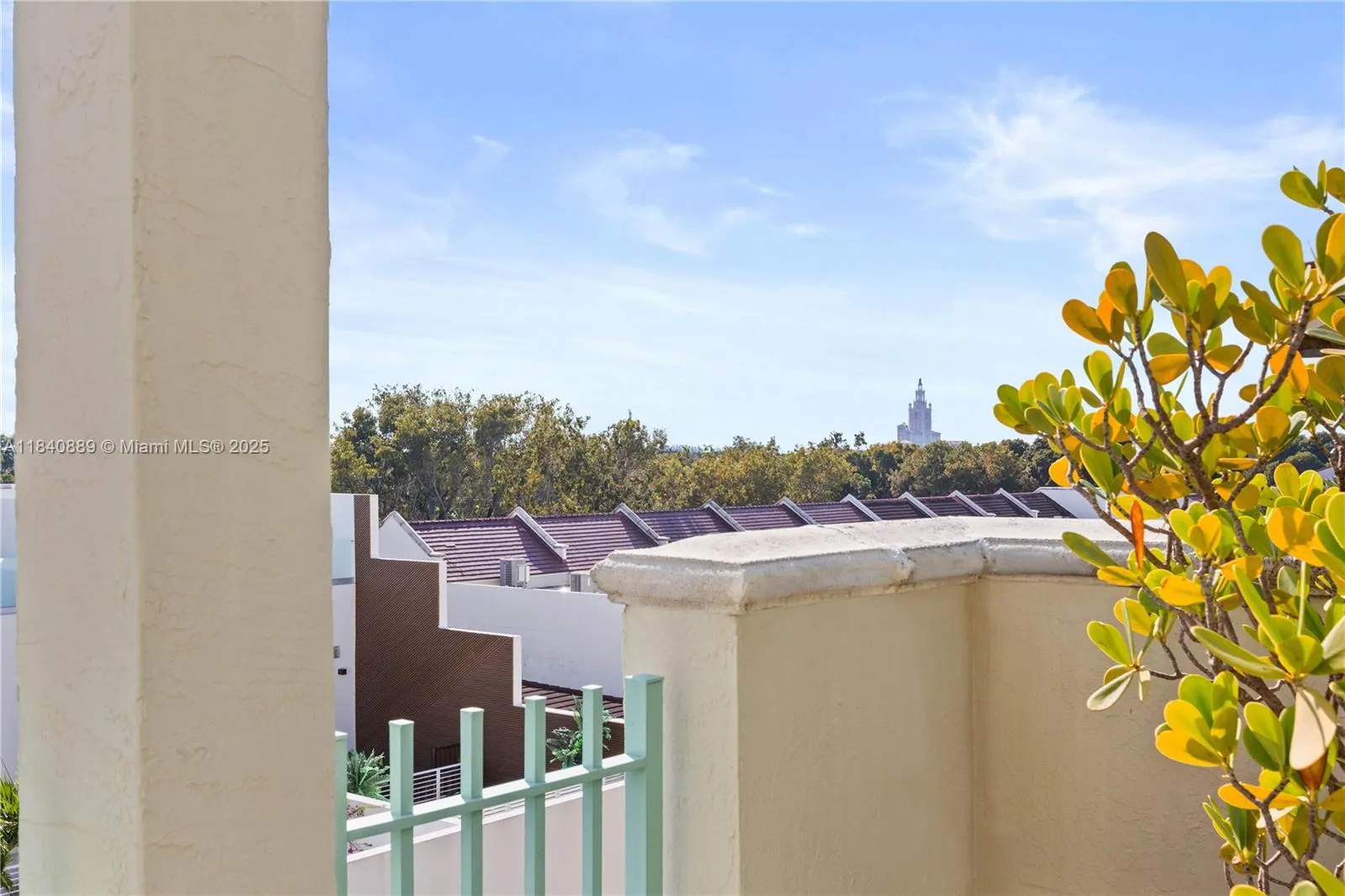 610 Valencia Ave, #503