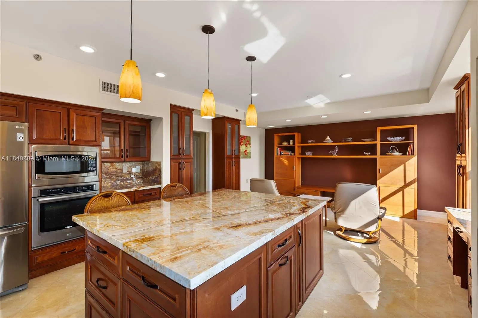 610 Valencia Ave, #503