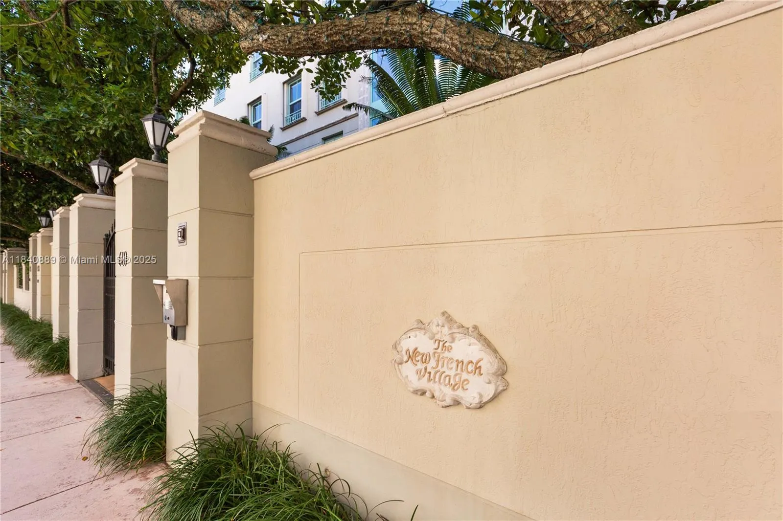 610 Valencia Ave, #503