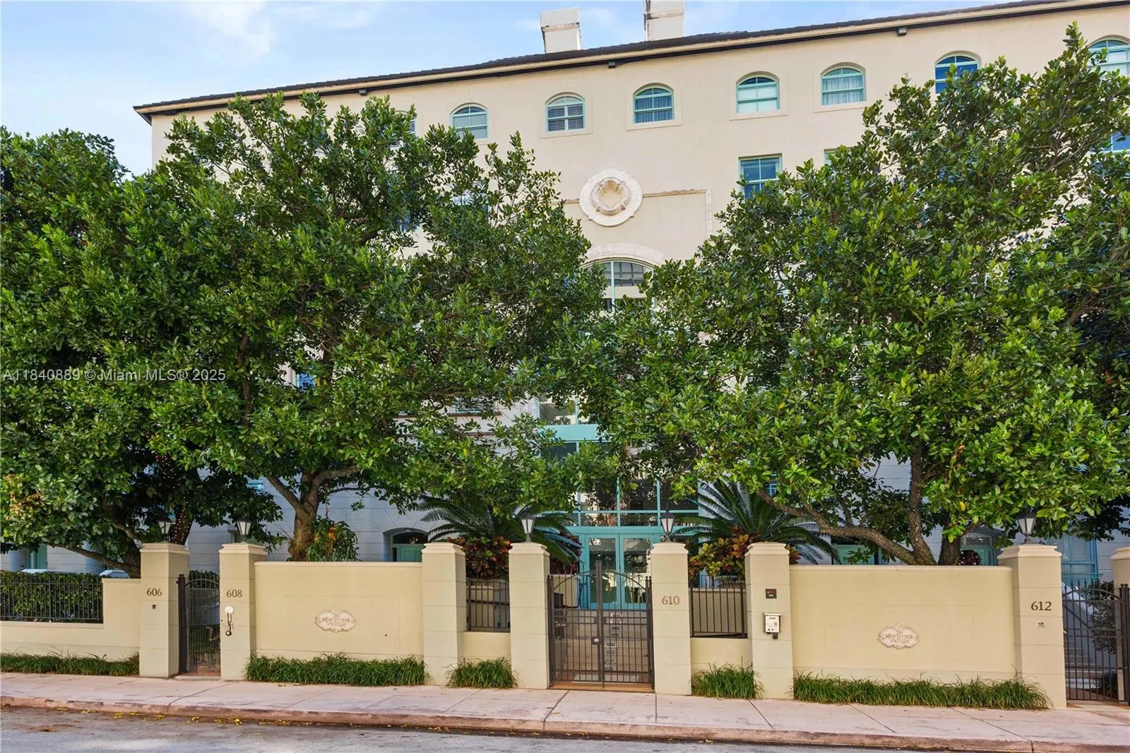 610 Valencia Ave, #503