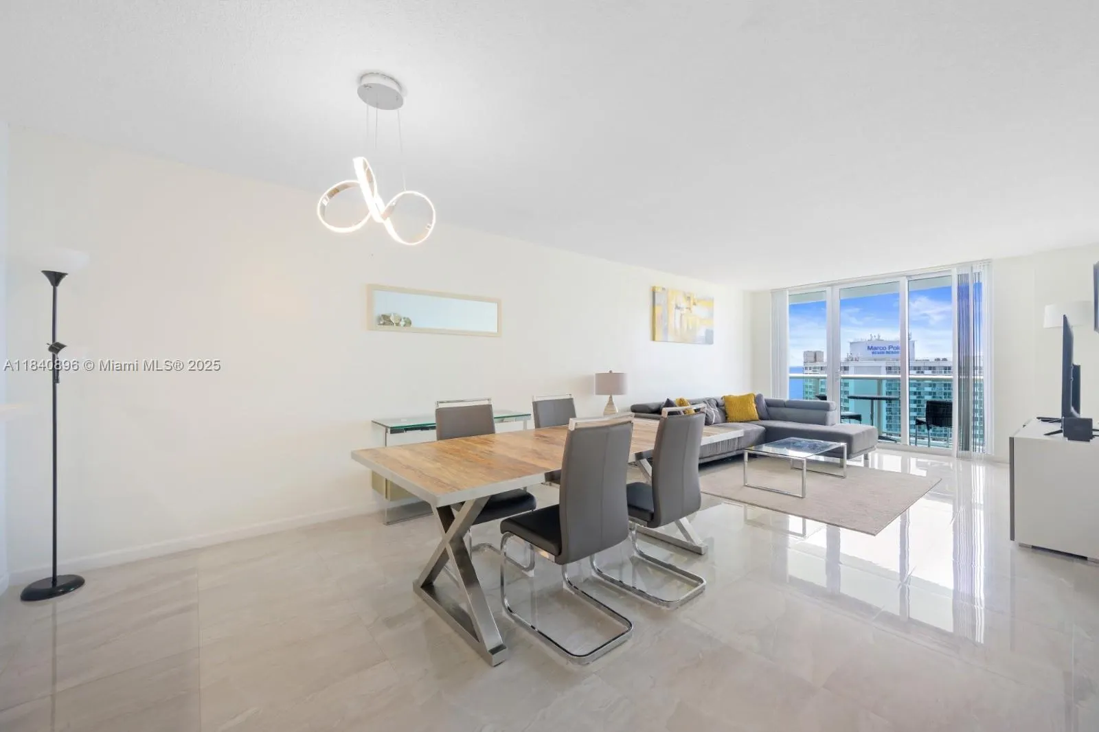 19370 Collins Ave, #1425
