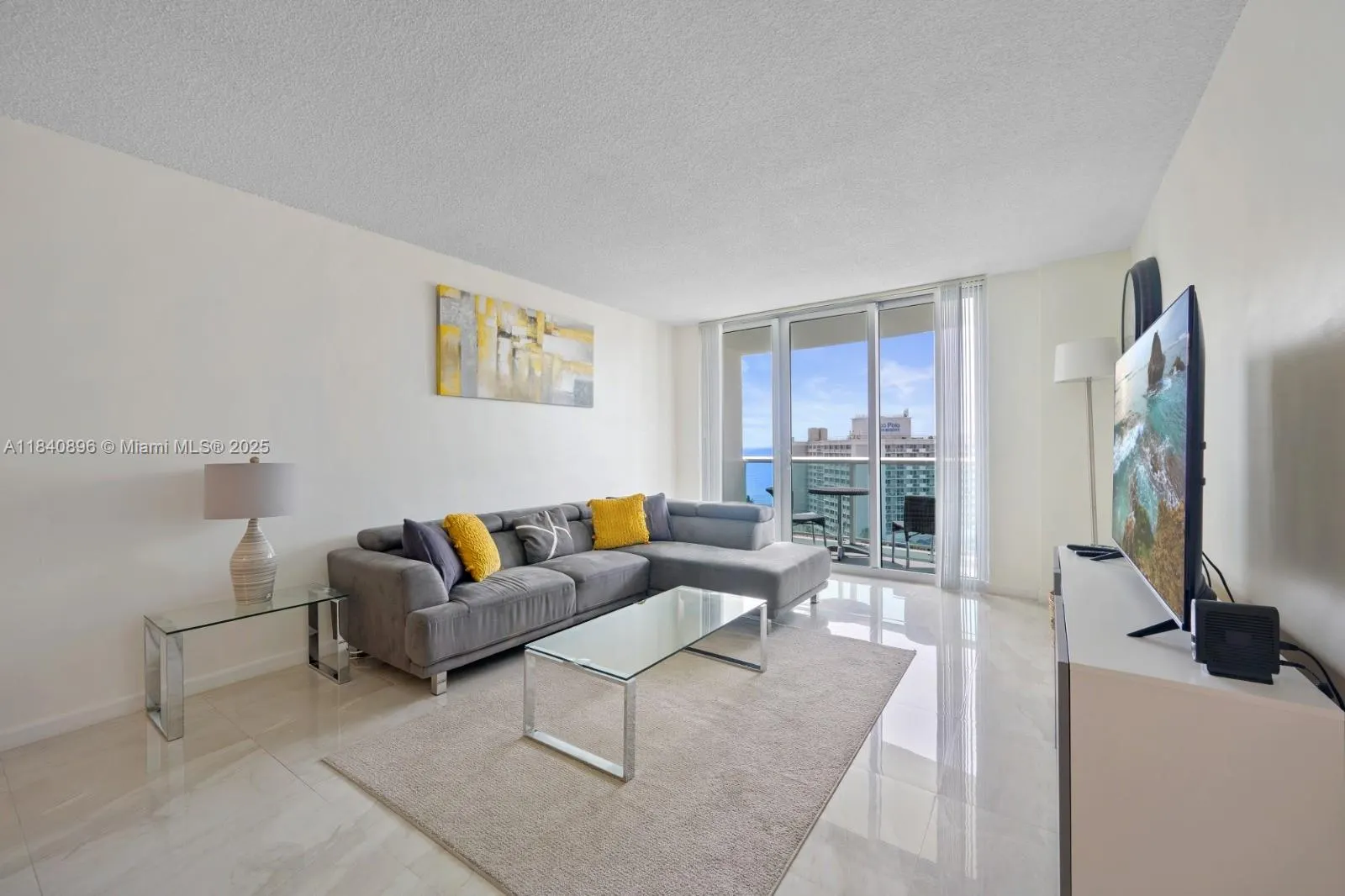 19370 Collins Ave, #1425