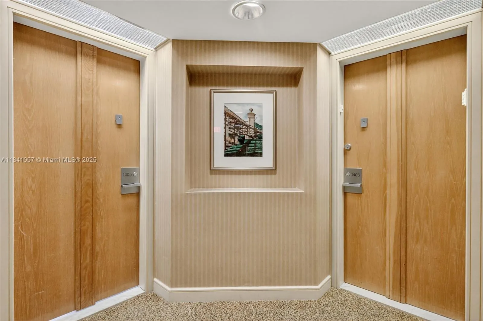 20185 E Country Club Dr, #1406/1405