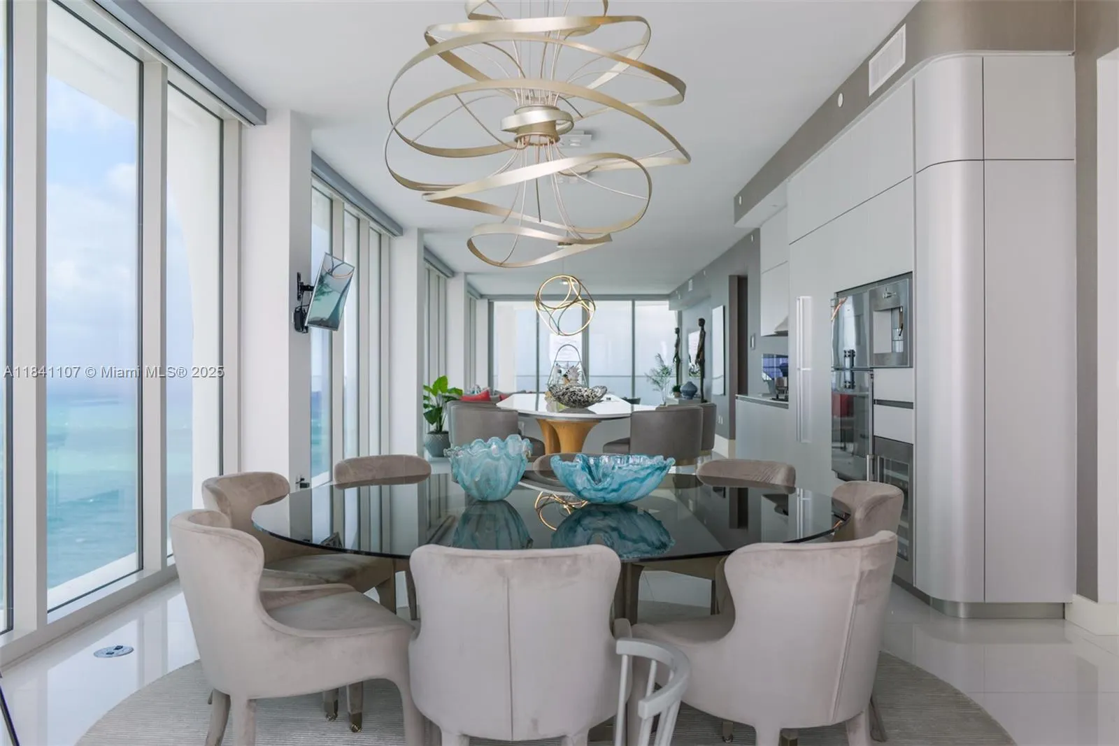 16901 Collins Ave, #4005