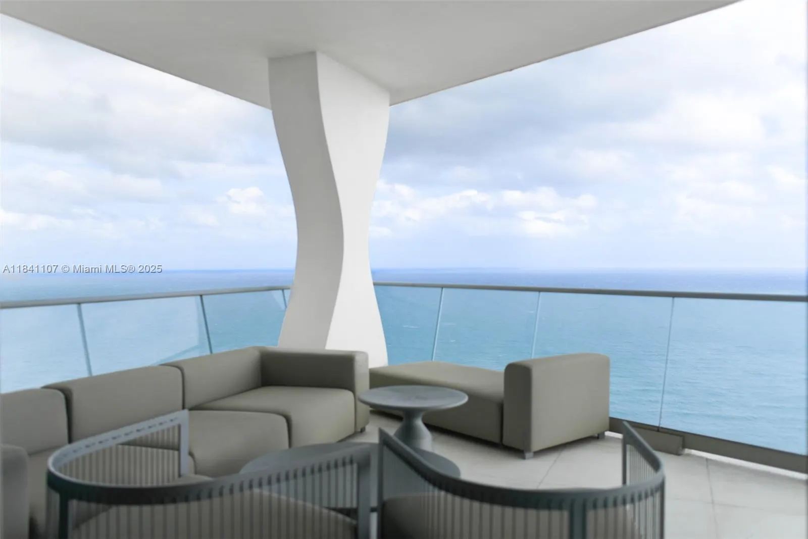 16901 Collins Ave, #4005