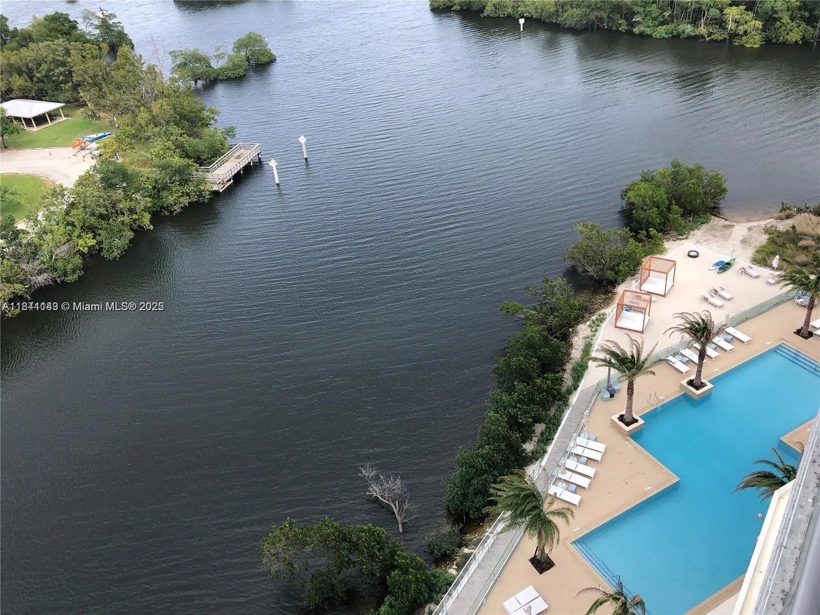 16385 Biscayne Blvd, #1205