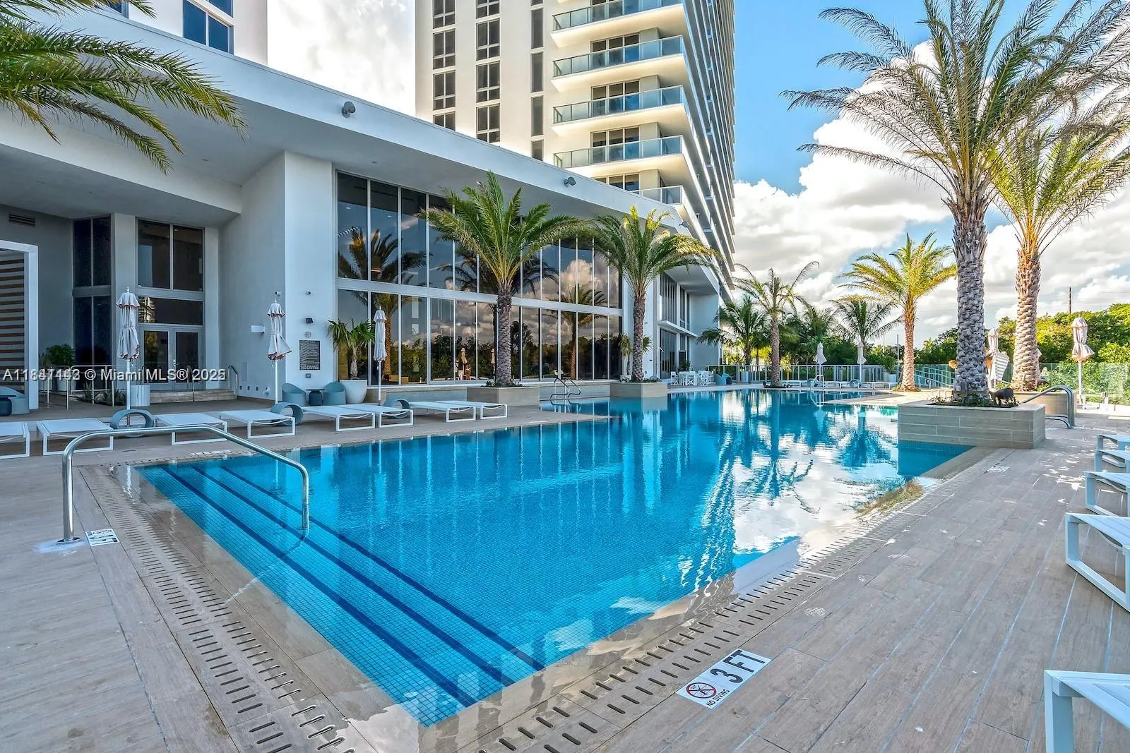 16385 Biscayne Blvd, #1205