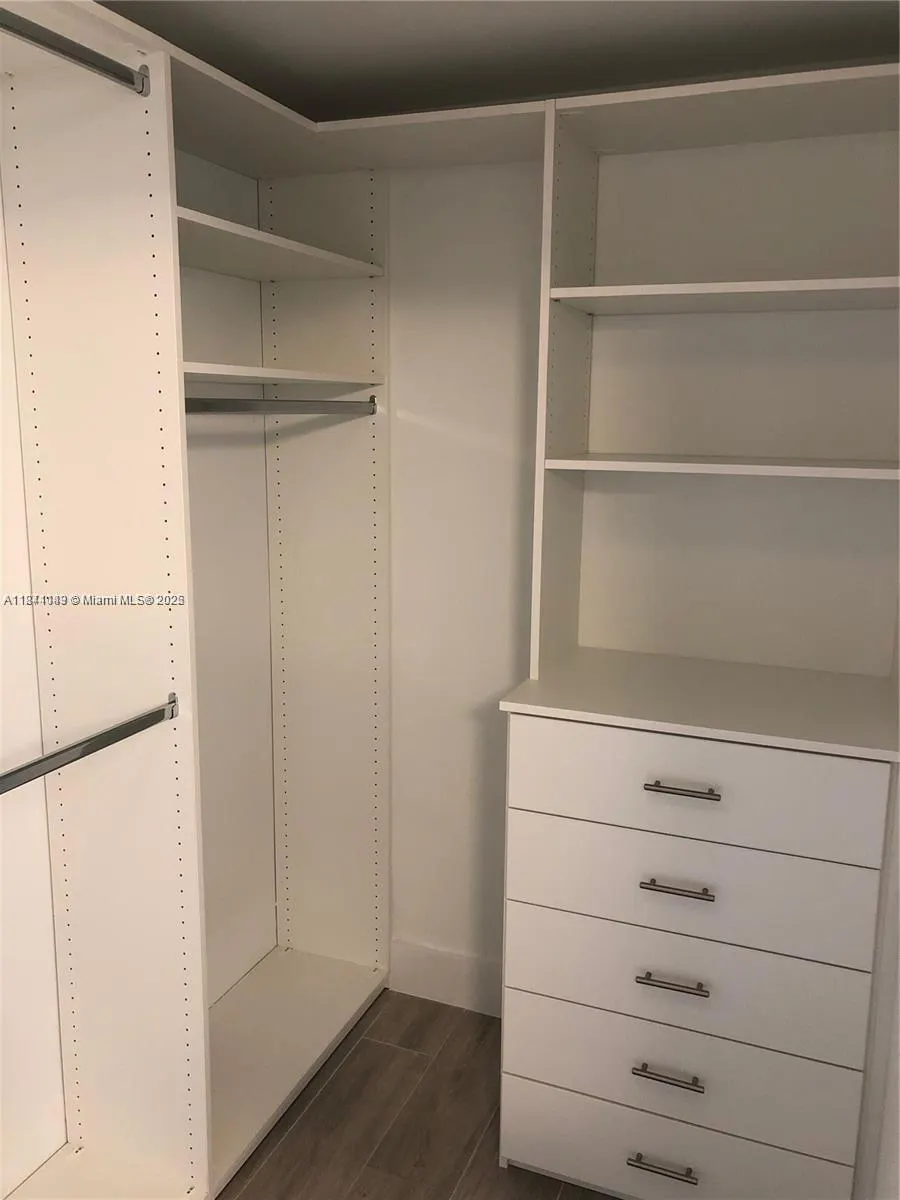 16385 Biscayne Blvd, #1205