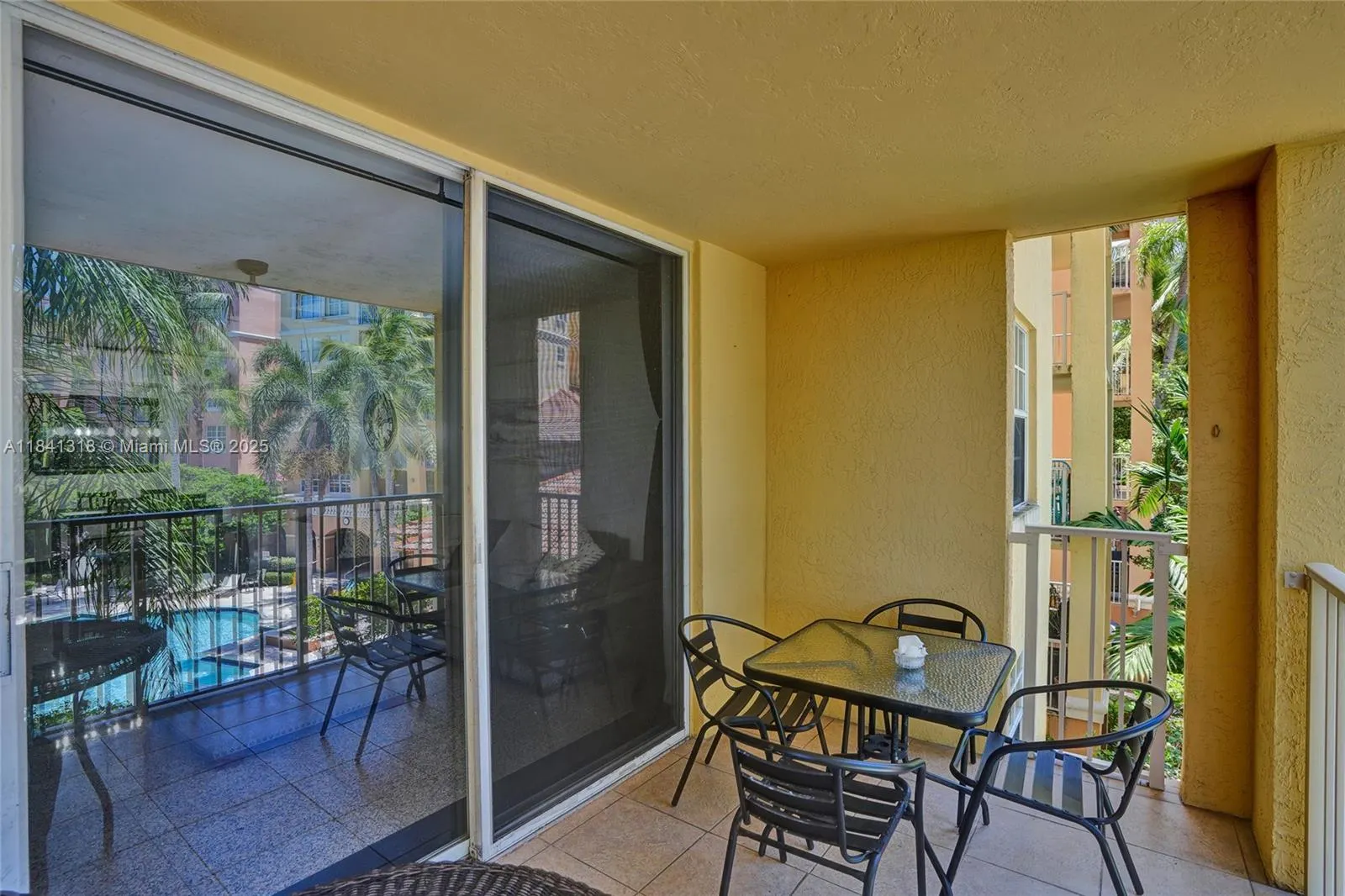 19701 E Country Club Dr, #5306