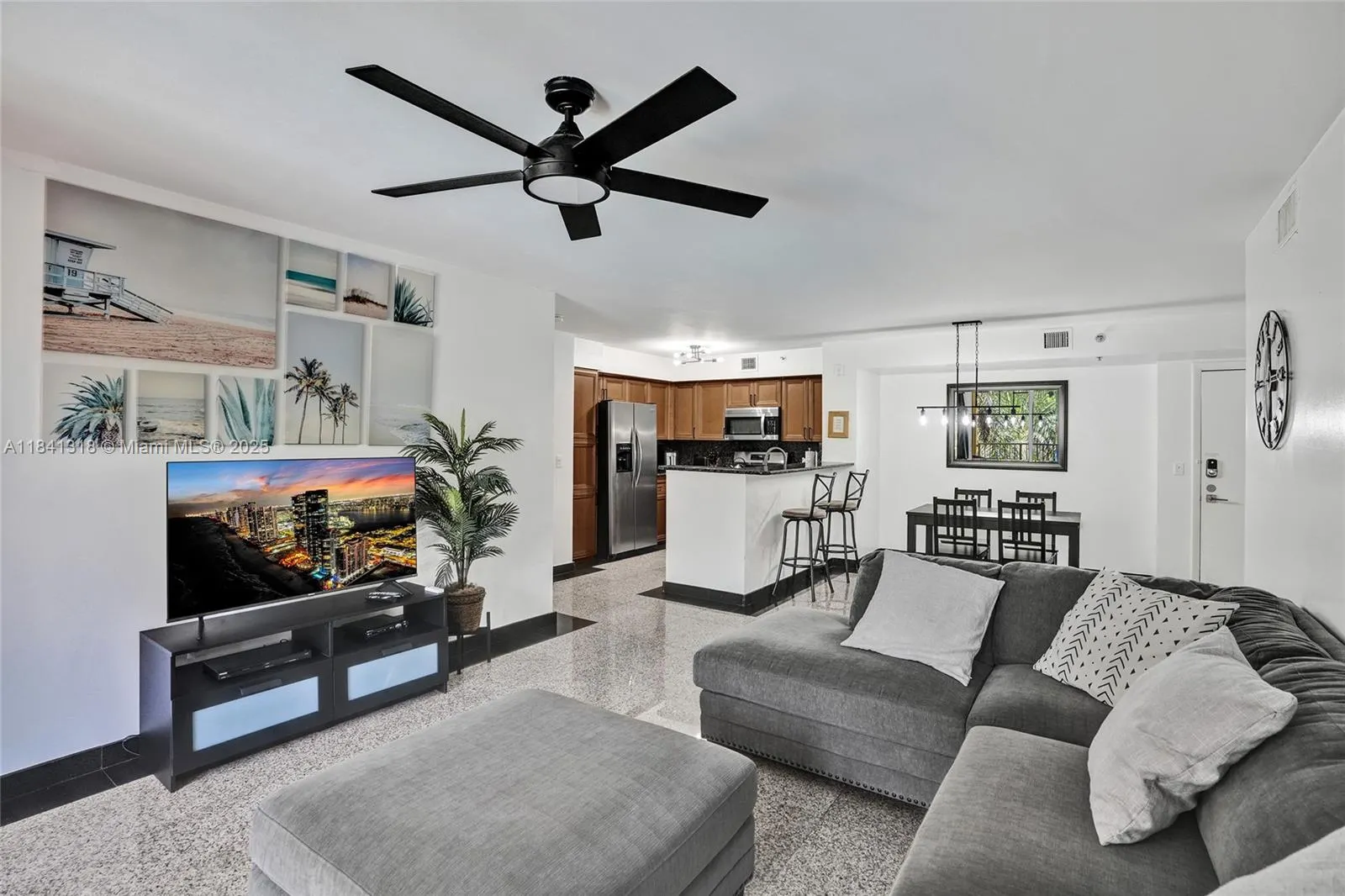 19701 E Country Club Dr, #5306